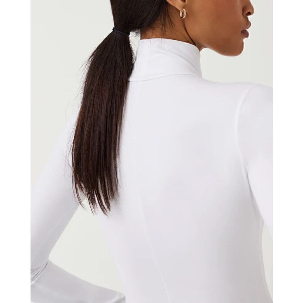 NEW Spanx Suit Yourself Long Sleeve Turtleneck Thong Bodysuit In White Size 1X - Picture 5 of 6